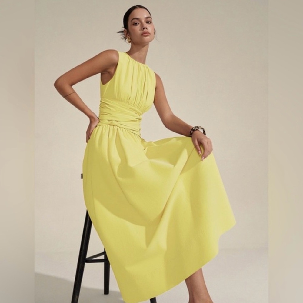 Commense Bright Yellow Sleeveless Midi Dress